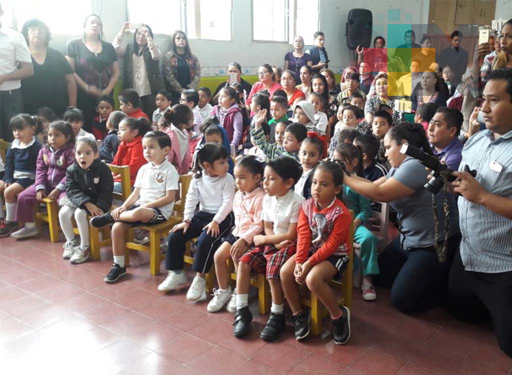 Ayuntamiento comienza obras de remodelación en escuela del puerto de Veracruz