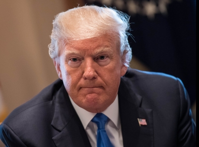 A la baja, popularidad de Trump a un mes de su segundo Gobierno