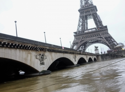 Alerta en París ante inminente desbordamiento del río Sena