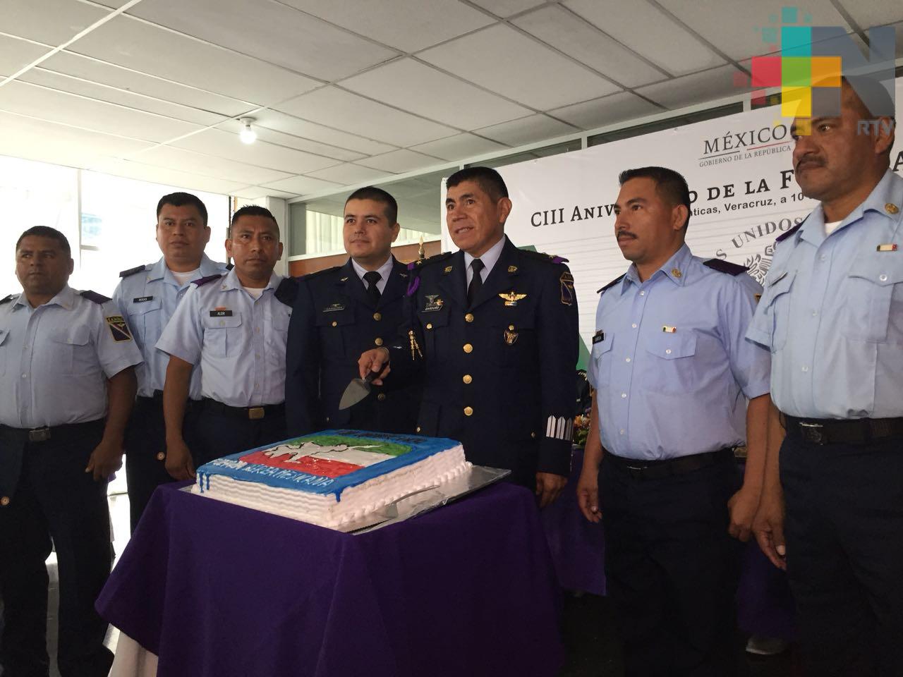 Celebra la Sexta Región Militar el 103 aniversario de la Fuerza Aérea Mexicana