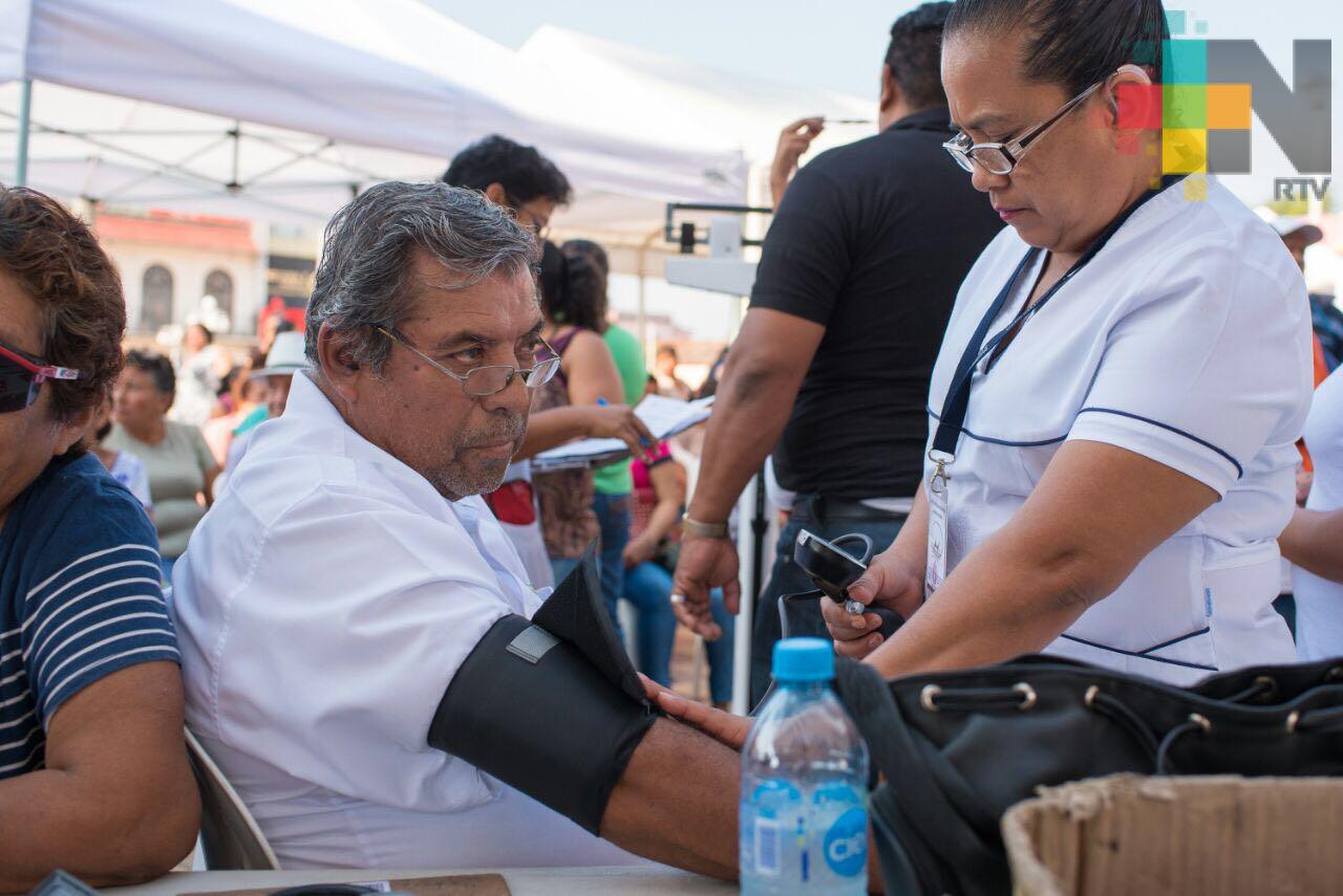 Inicia Feria de la Salud en Cosamaloapan