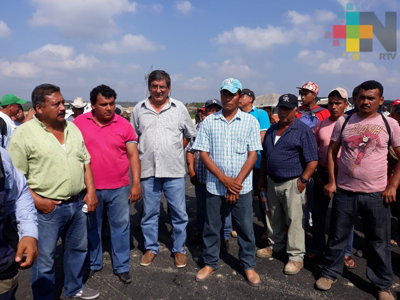 Liberan ejidatarios carretera Tuxpan-Tampico; en 2 semanas les pagarán lo que reclaman