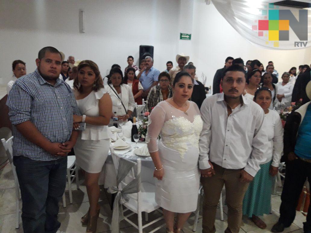 Se casan 150 parejas en Martínez de la Torre