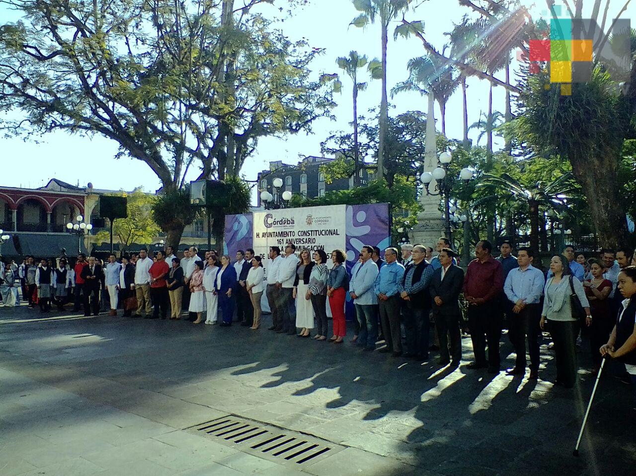 En Córdoba realizan acto cívico por el aniversario 101 de la Constitución de 1917