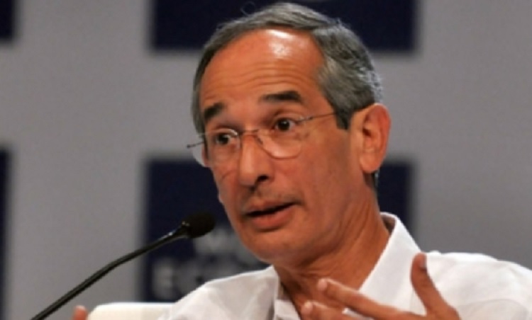 Capturan en Guatemala a expresidente Colom y exministros por corrupción