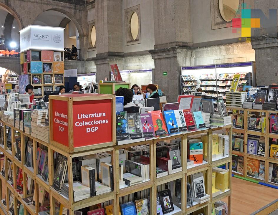 Inauguran la 39 Feria Internacional del Libro del Palacio de Minería