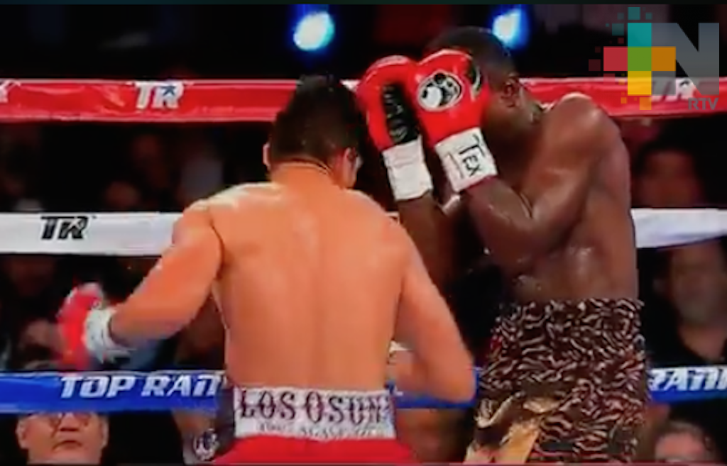 Boxeador “Zurdo” Ramírez noquea y consuma tercera defensa titular