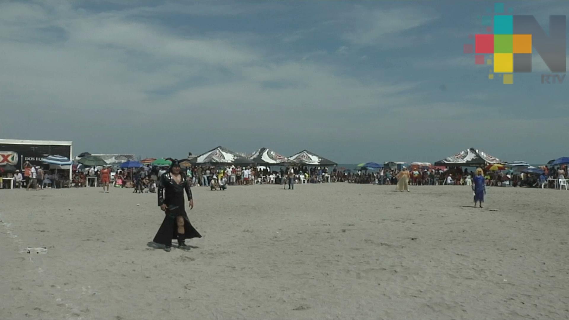 En playa Martí realizarán juego de béisbol playero, solteras contra casadas