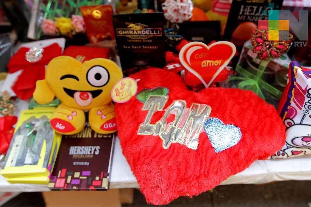 Regalos económicos fueron  los más comprados para el Día del Amor y la Amistad