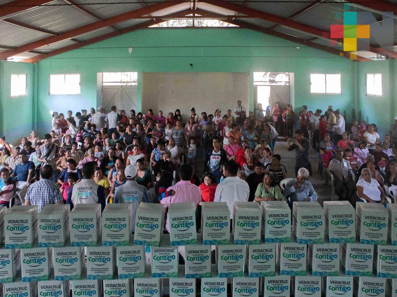 Comunidades de Fortín reciben apoyos alimentarios del programa “Veracruz Comienza Contigo”