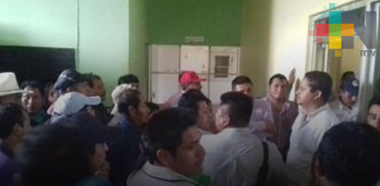 Antorcha Campesina toma la presidencia municipal de Soteapan al sur de Veracruz