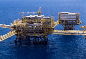 Pemex firma contratos para exploración y extracción de hidrocarburos en aguas profundas del Golfo de México