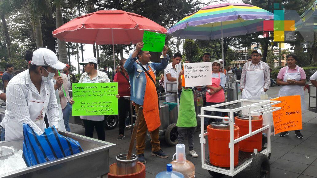 Neveros de Xalapa reclaman descalificación de regidora