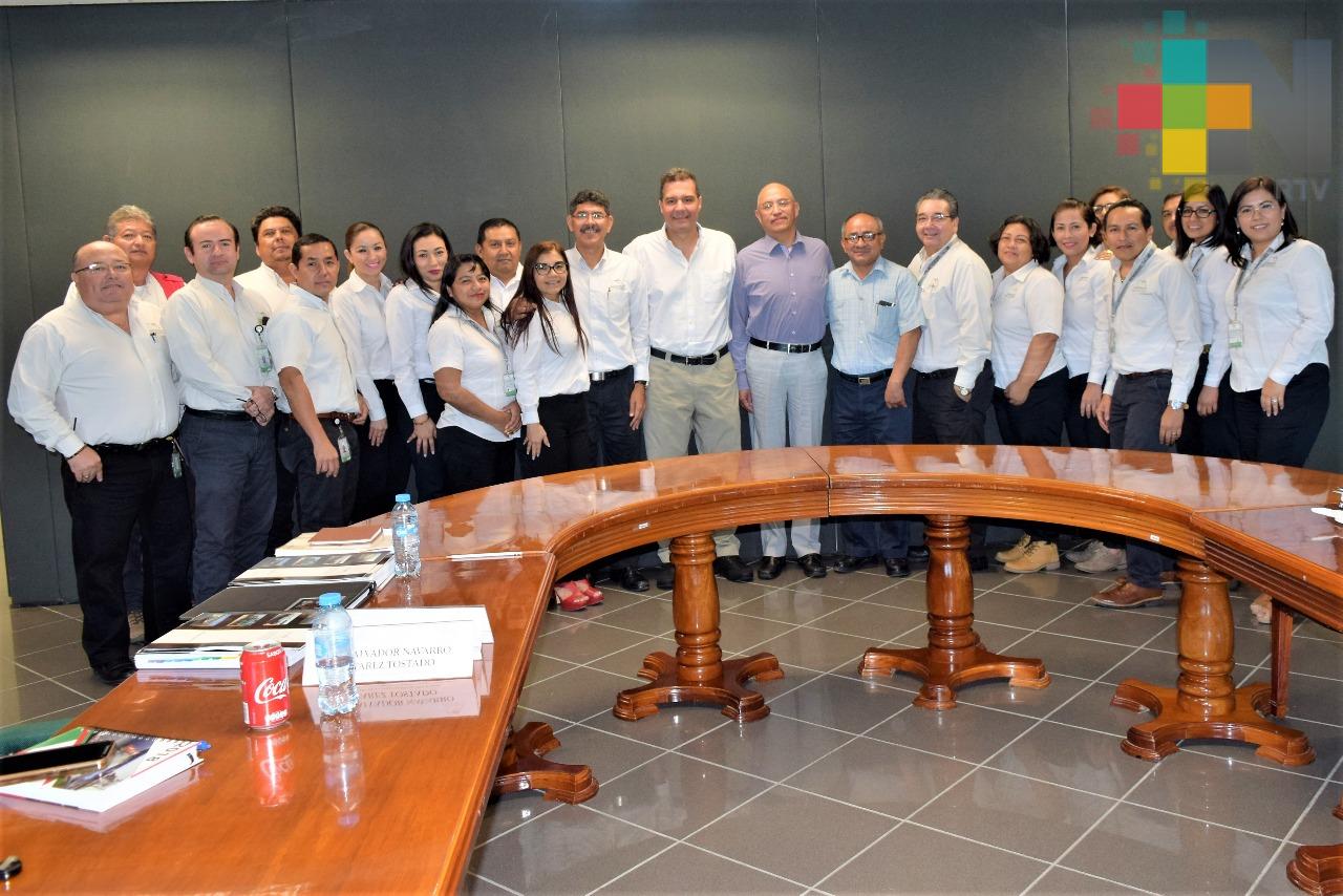 Marcos César Theurel toma protesta como nuevo director de la API de Coatzacoalcos