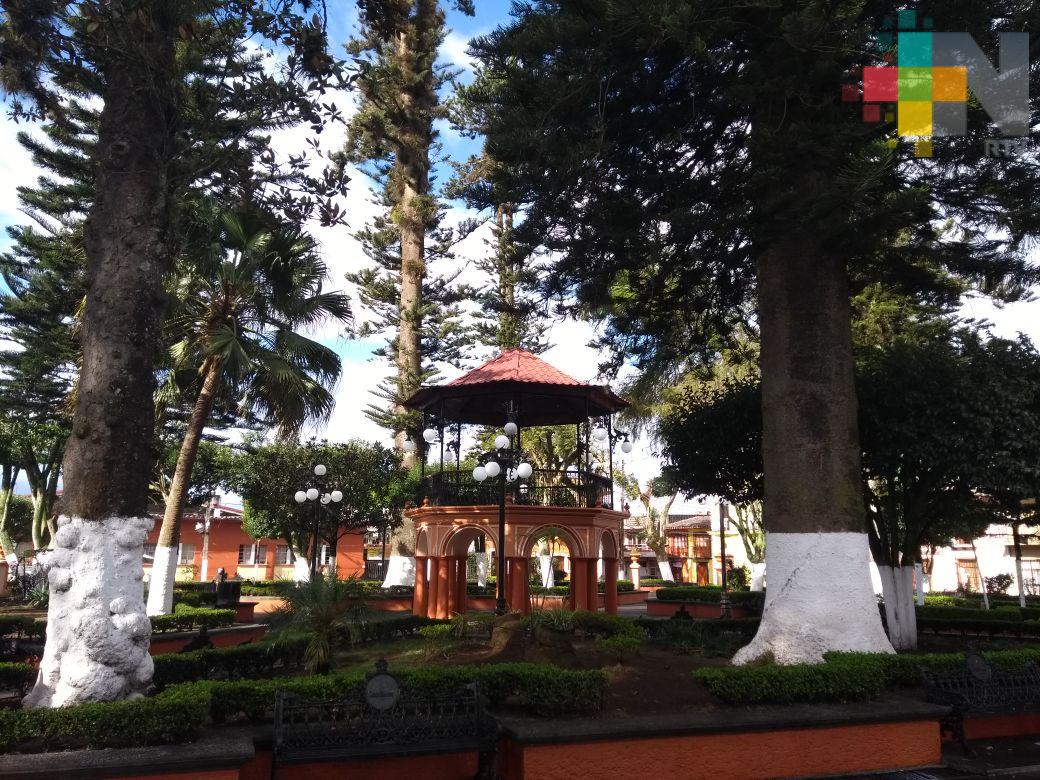 Ambiente cálido en llanura y costa; en montaña continuará fresco a frío