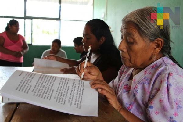 IVEA e Inapam trabajan en reducir índice de analfabetismo en la zona norte de Veracruz