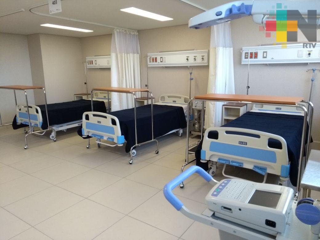 Inaugura gobernador Yunes Linares la nueva área del Hospital Civil de