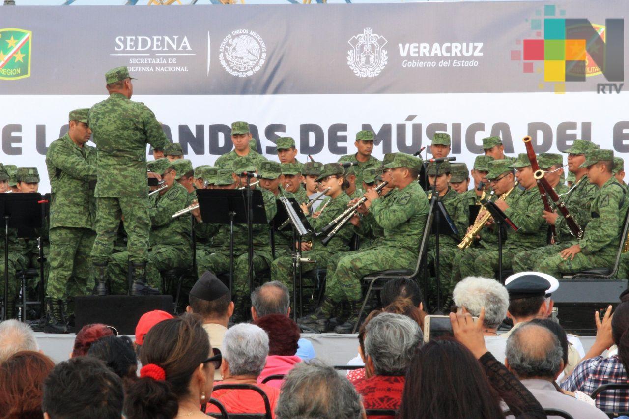 Magno Concierto de Bandas de Música del Ejército y Fuerza Aérea dedicado a las mujeres