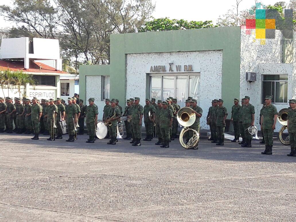 Celebran concurso de bandas de música del Ejército y Fuerza Aérea, en Veracruz