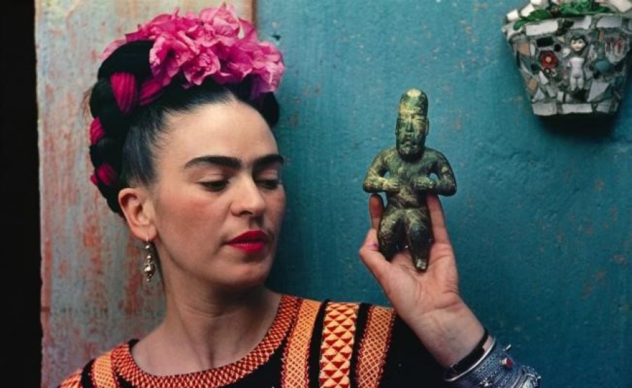 Muestran la vida íntima y cotidiana de Frida Kahlo en 54 imágenes de Nickolas Muray
