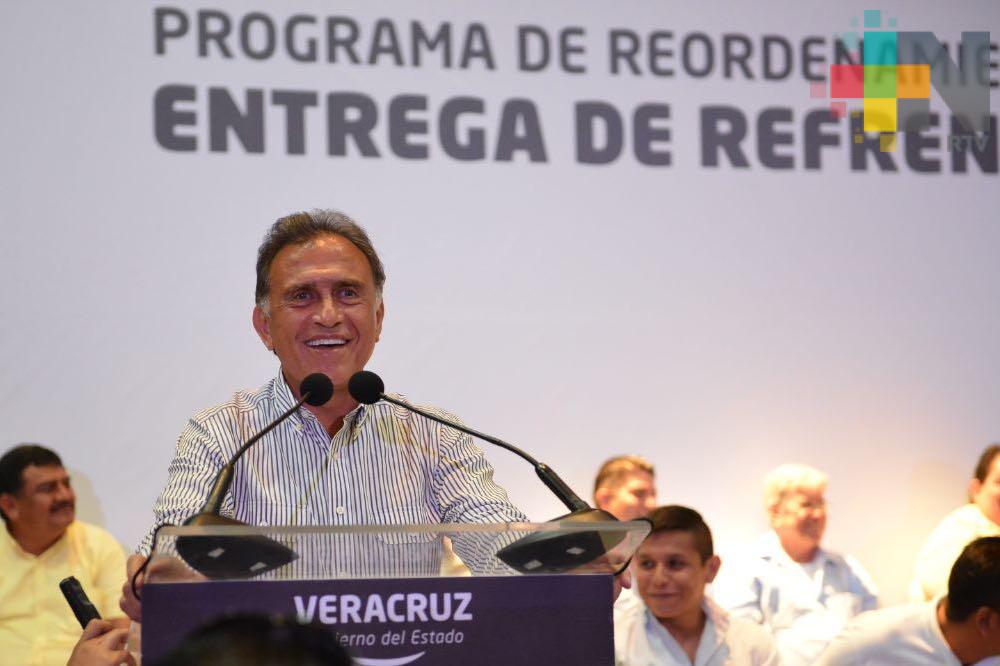 Más de 10 mil transportistas de todo el Estado se reúnen con el gobernador Yunes