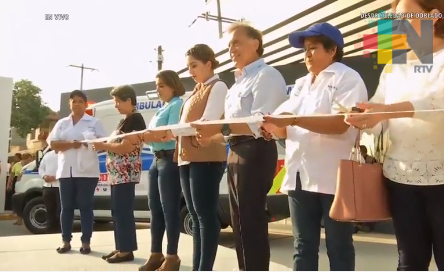 Inaugura el gobernador Yunes nuevo centro de salud de Soledad de Doblado