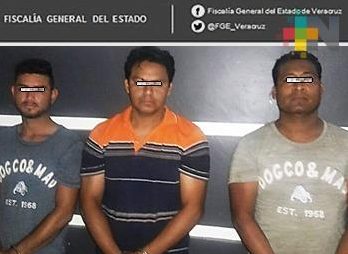 Detenidos e imputados, tres probables integrantes de célula delictiva, en Playa Vicente