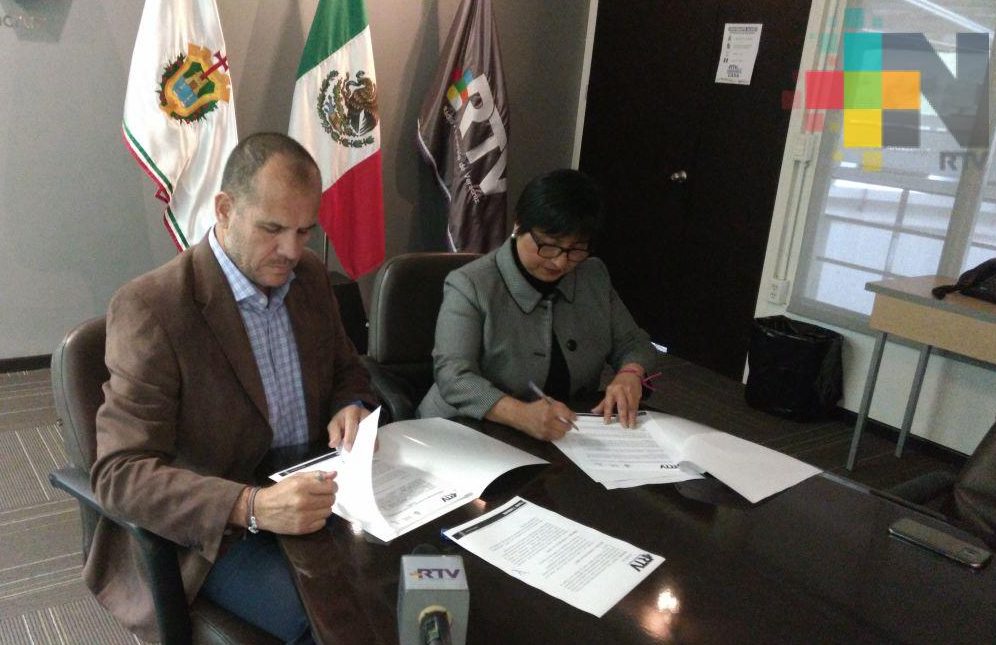 Firman convenio de colaboración el IVM y RTV