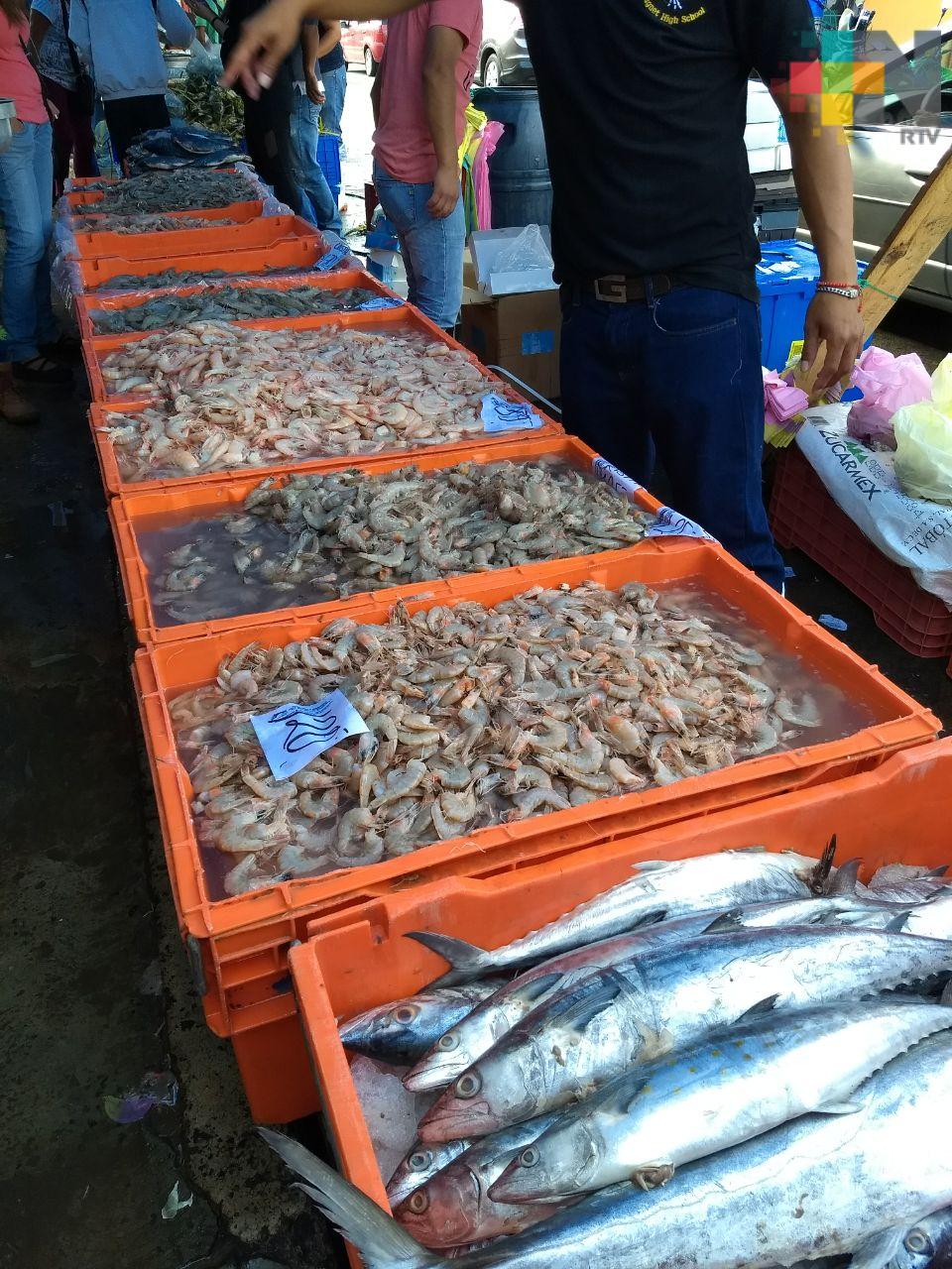 Esperan vendedores de pescados y mariscos repunte de ventas con el inicio de la Cuaresma