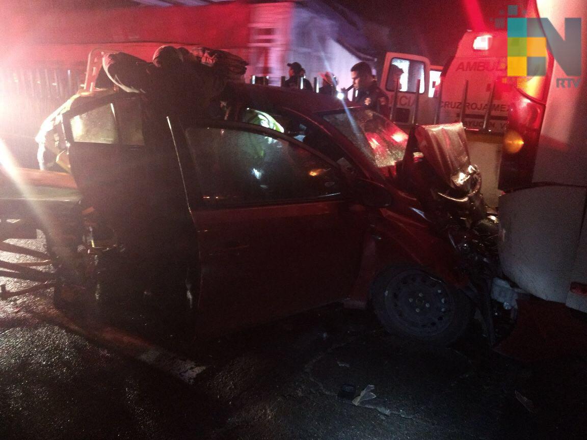 Alcaldesa de Jesús Carranza sufre accidente carretero