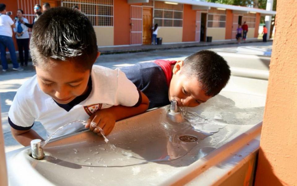 Impulsa SEP tercera etapa del Programa Nacional de Bebederos Escolares con tecnologías alternativas