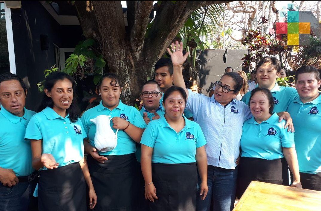 En Veracruz abre la primera cafetería atendida por jóvenes con síndrome de Down
