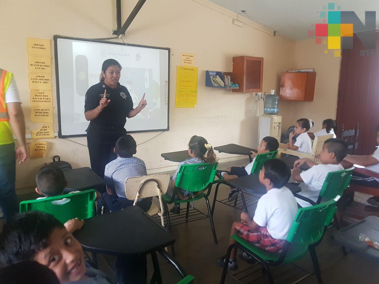Policía Municipal de Tierra Blanca capacita a menores de edad sobre noviazgos libres de violencia
