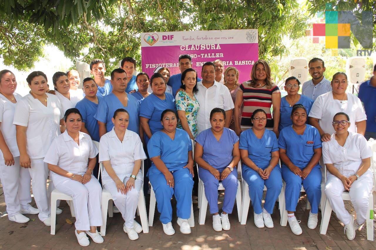 DIF de Tierra Blanca brinda capacitación en fisioterapia y enfermería básica
