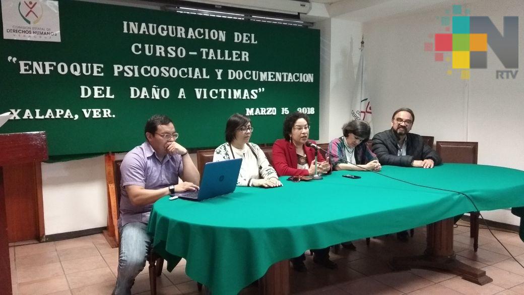 Capacitan a servidores públicos en trato a víctimas de violencia