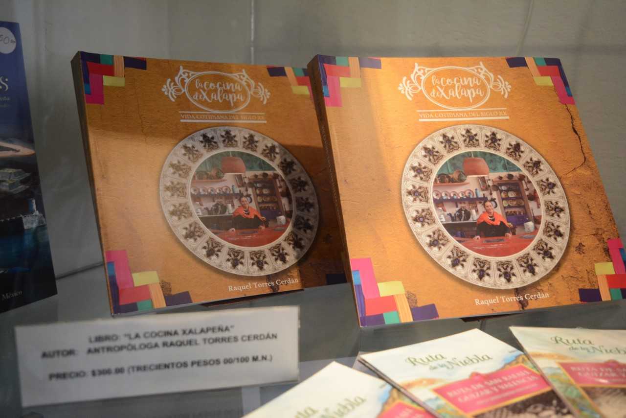 Presentan el libro de Raquel Torres en el Museo Casa de Xalapa