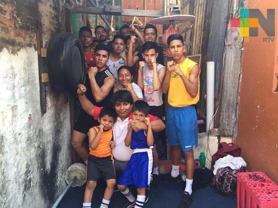 Barrio de La Huaca forma campeones en boxeo