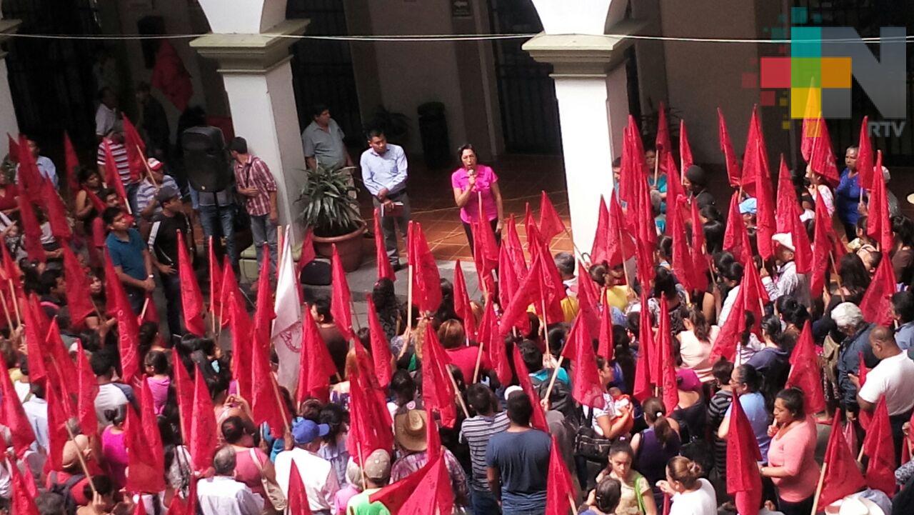 Reclaman colonos al ayuntamiento de Xalapa realización de obras