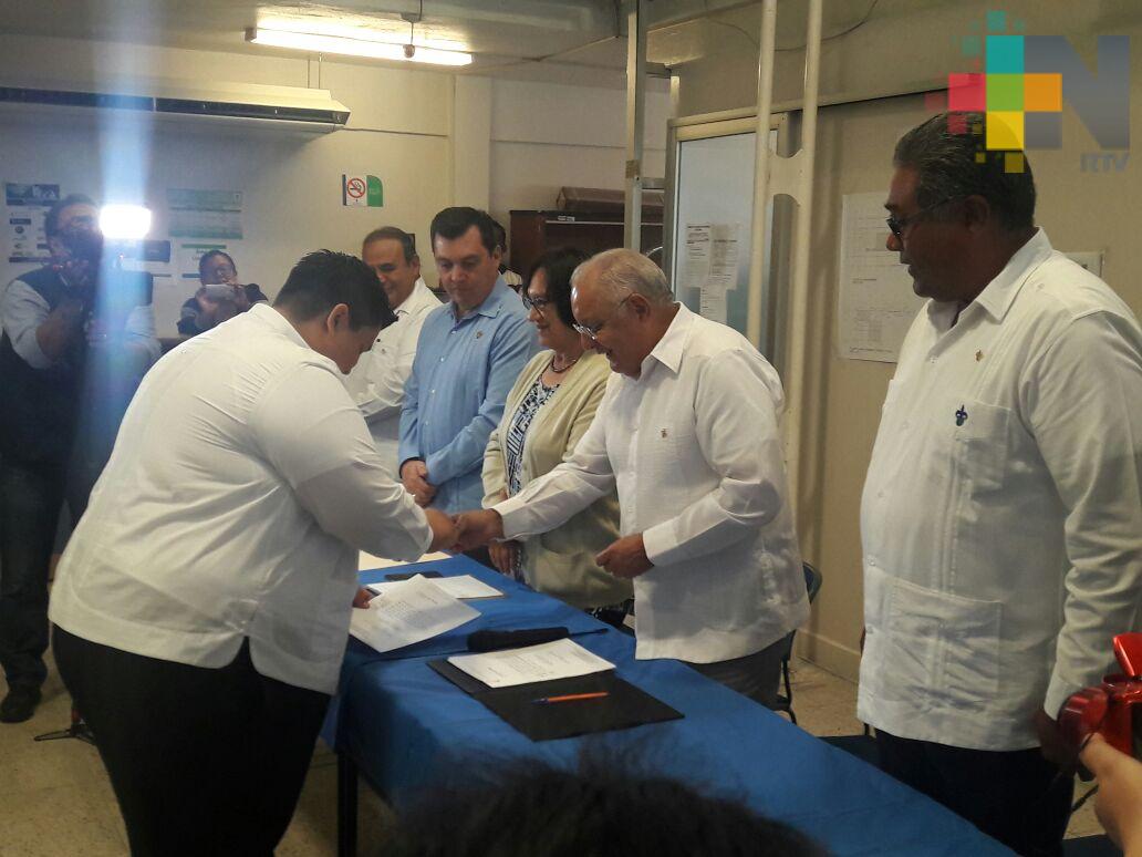 Toman protesta nuevos directores de Ingeniería en la UV región Veracruz