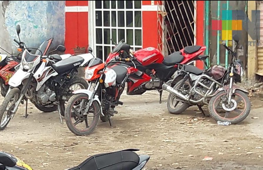 Asegura Policía Naval y Estatal lote de motocicletas en Veracruz; una tenía reporte de robo