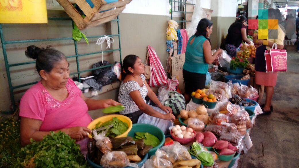 Campesinas invitan a la población a consumir alimentos orgánicos y frescos