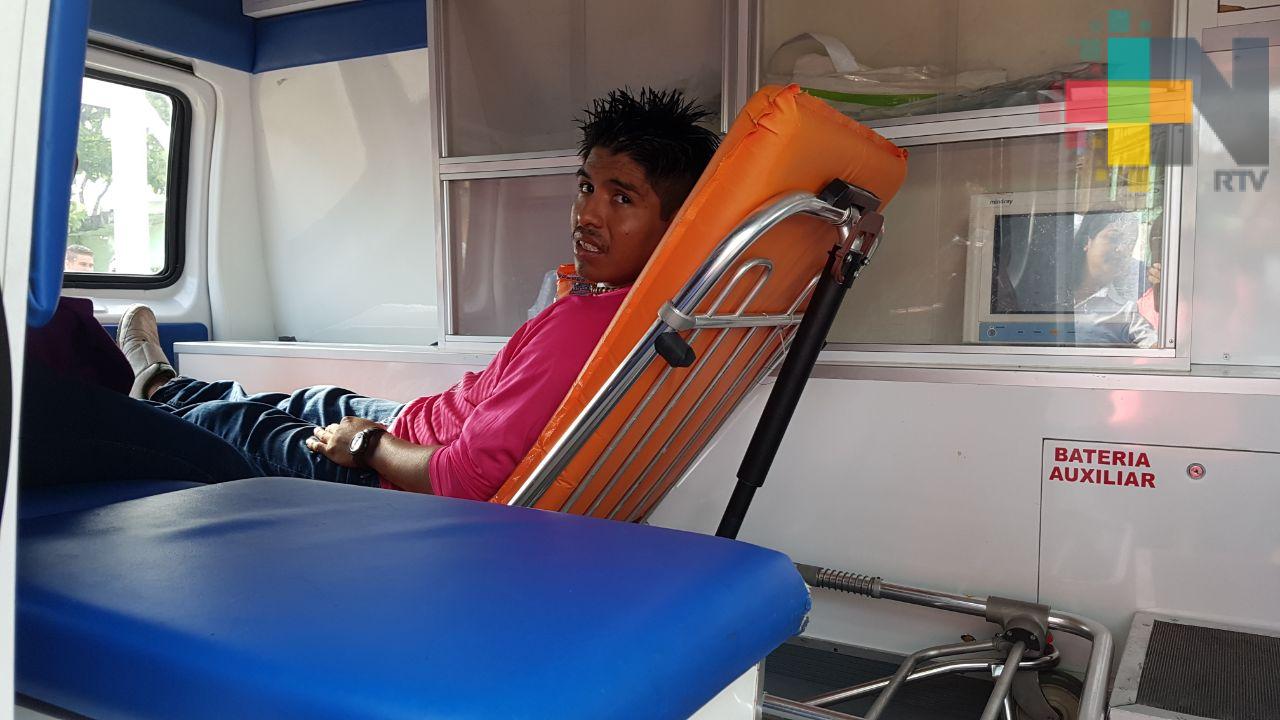Trasladan a joven de Coatzacoalcos exhibido en redes sociales a hospital psiquiátrico