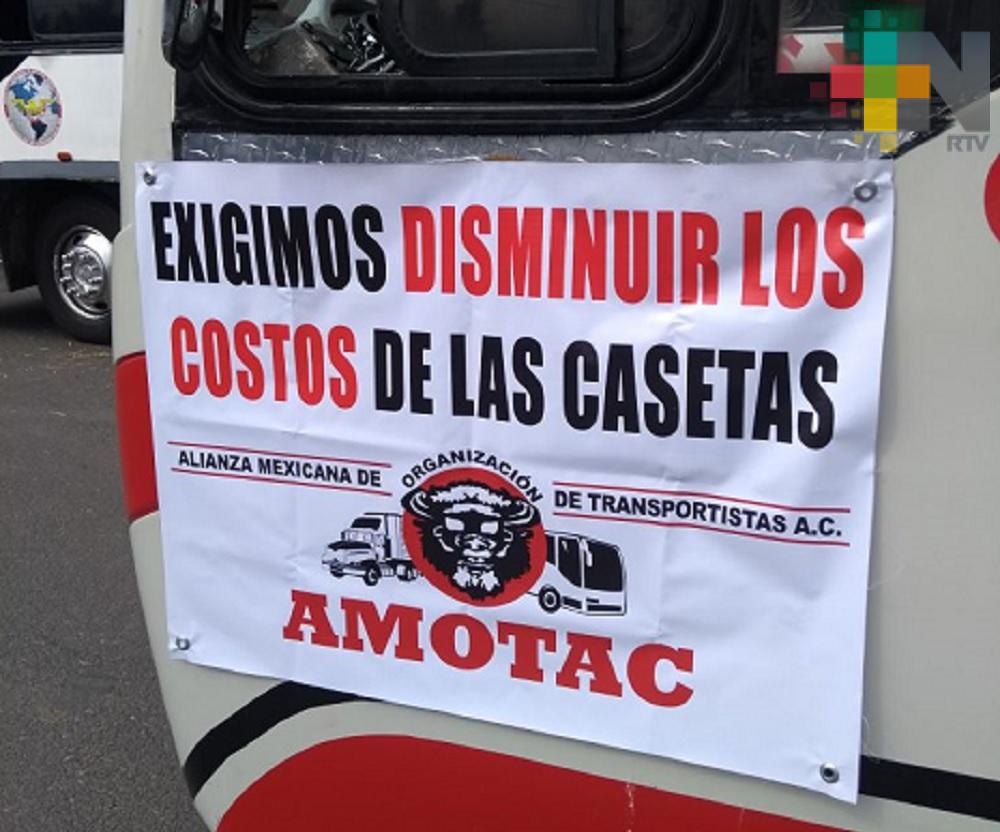 Transportistas de Veracruz se suman al paro nacional