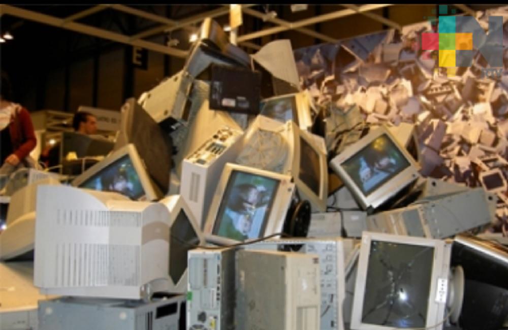 Ordenan a Semarnat informar sobre basureros para electrónicos
