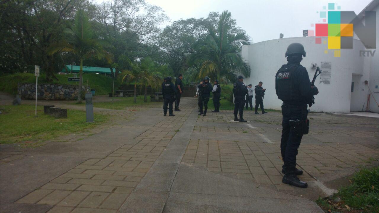 Enfrentamiento en USBI de Ixtac deja un policía herido y causa pánico en estudiantes