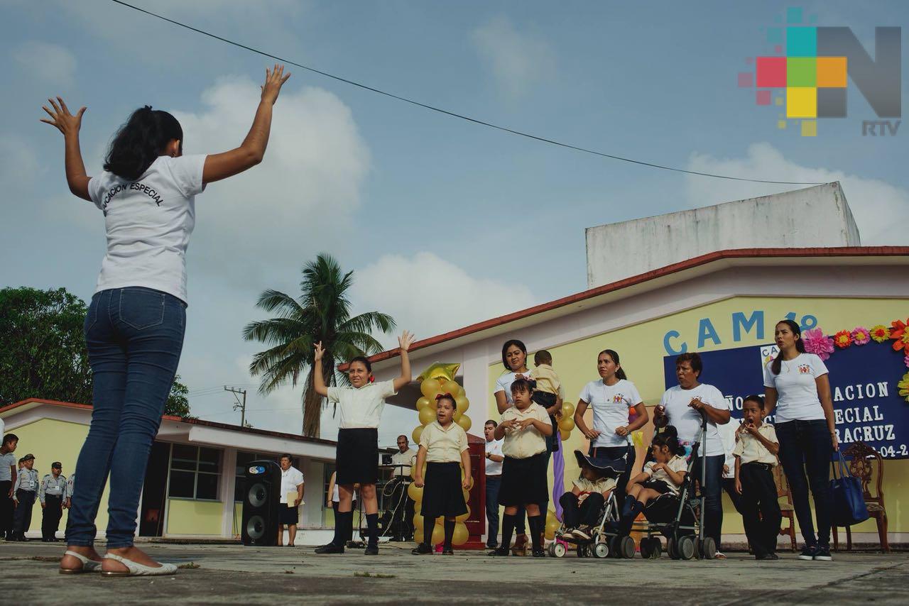 Celebran semana de educación especial en Cosamaloapan