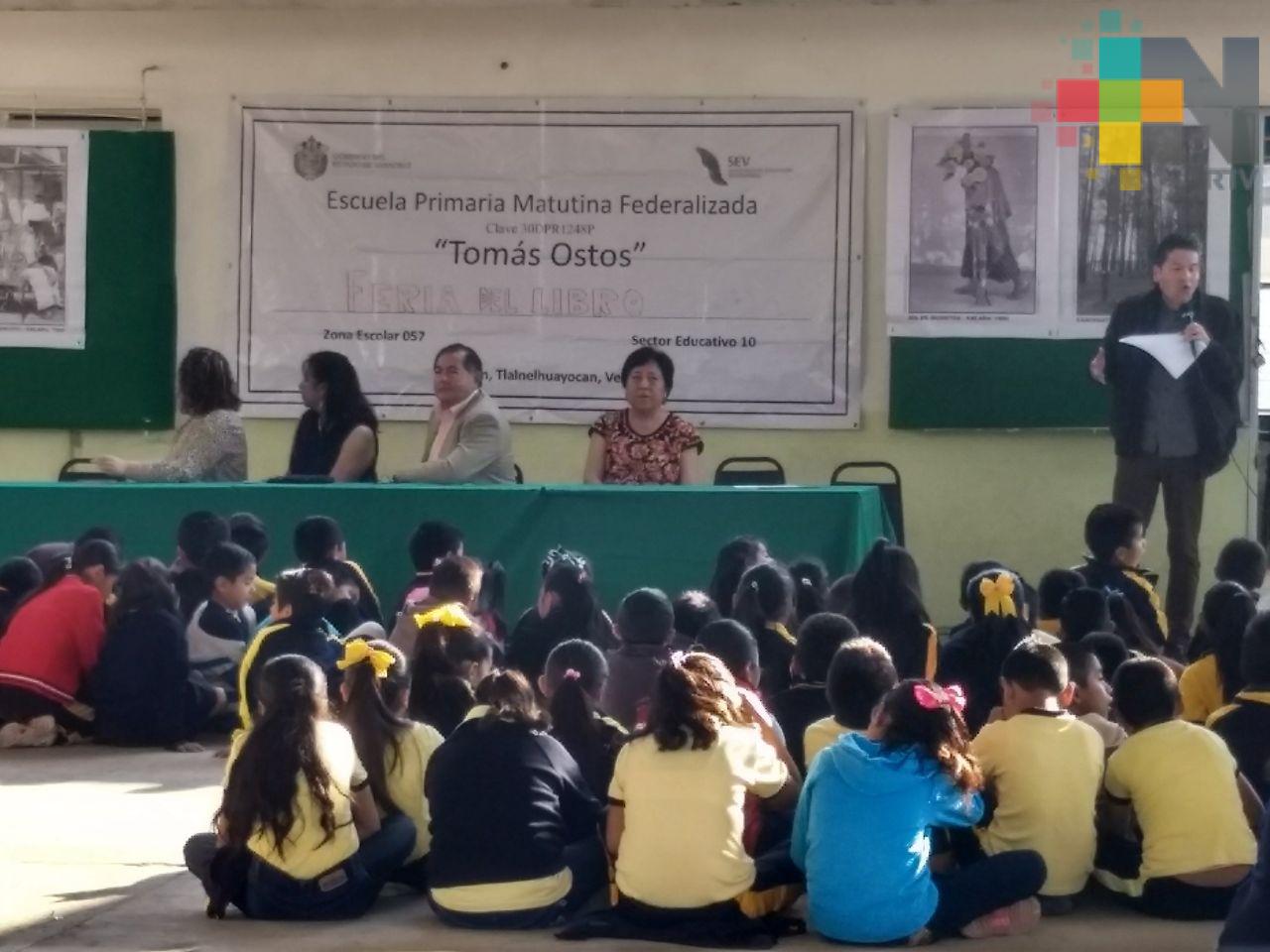 Por décima ocasión realizan la feria del libro en primaria Tomás Ostos, en Otilpan