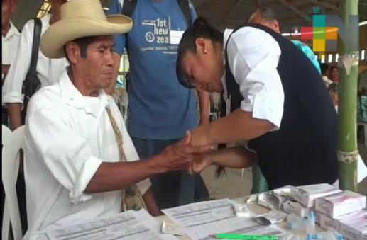 Con medicina preventiva y herbolaria realizan Feria de la Salud en municipio de Benito Juárez