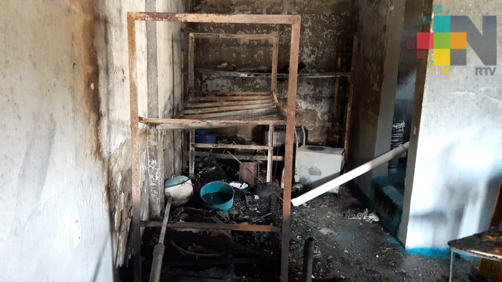 Sin lesionados, en incendio de grupo de AA