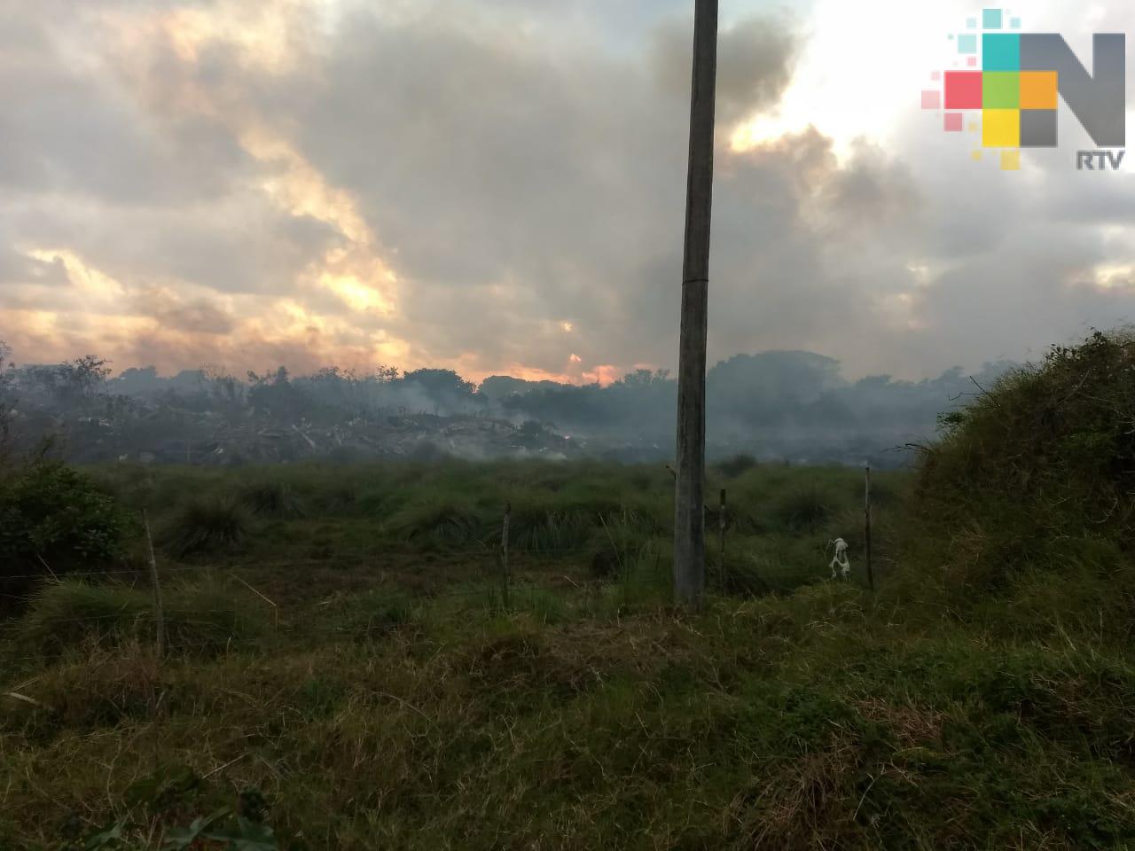 Incendio consume dos hectáreas de pastizal en Medellín de Bravo